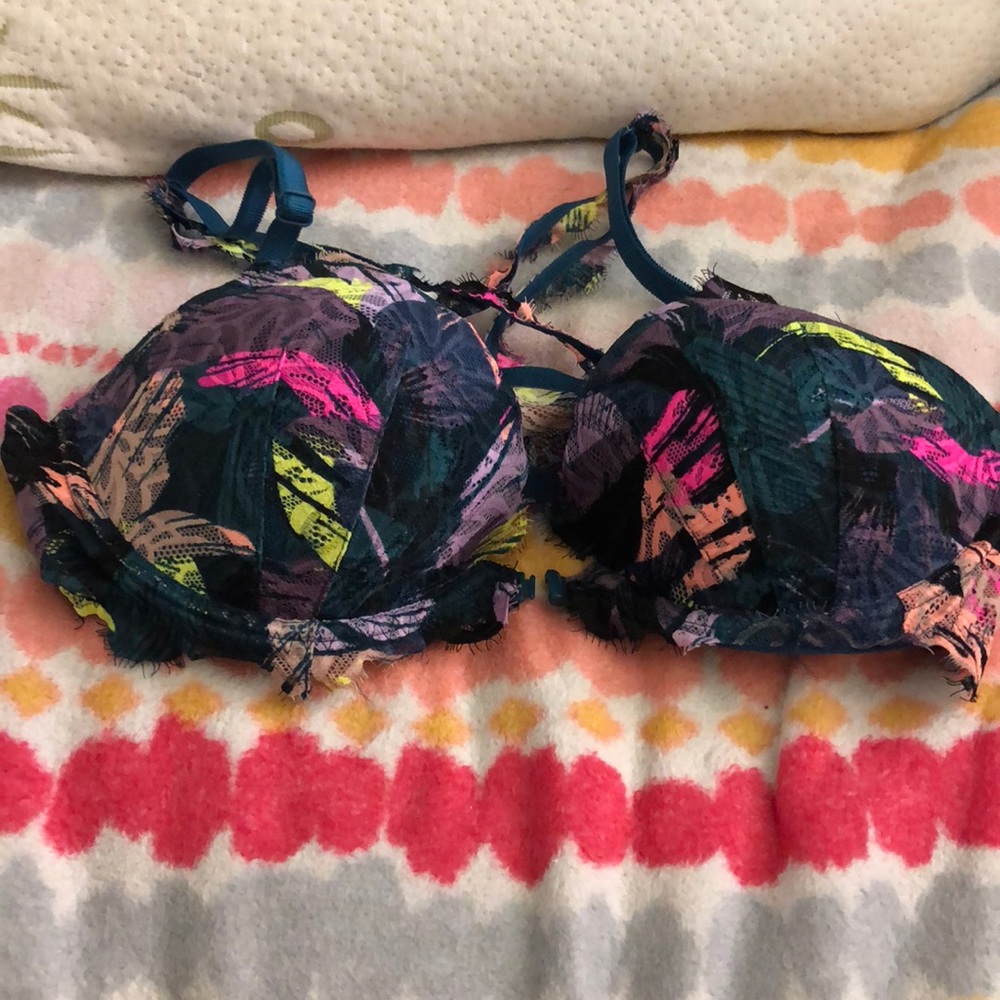Bra - Picture 2 of 2